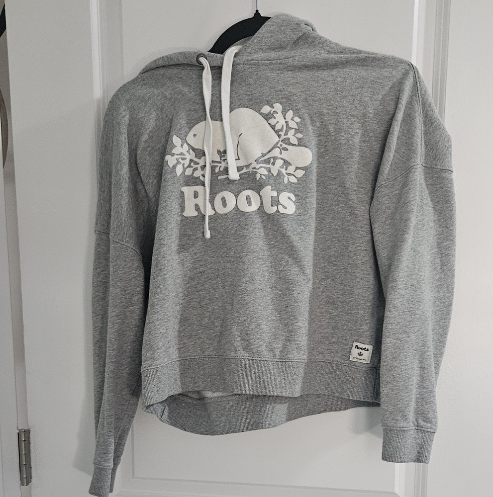 Roots Cropped Grey Sweater